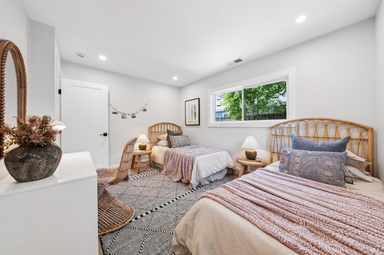 75 San Carlos Way