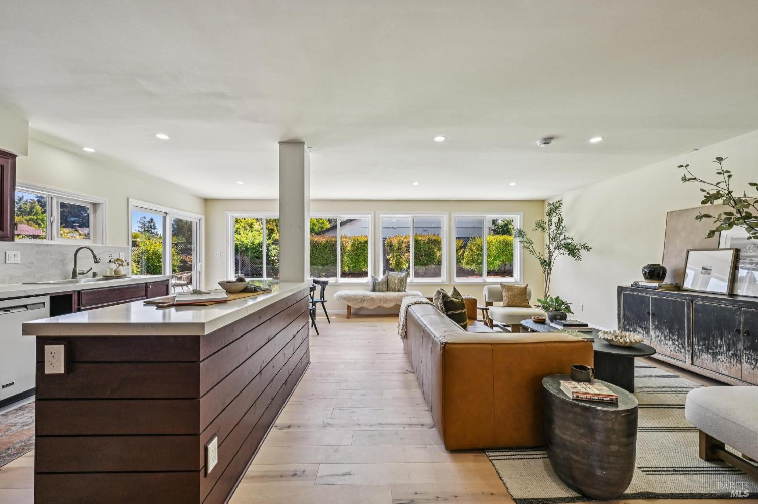 258 San Carlos Way