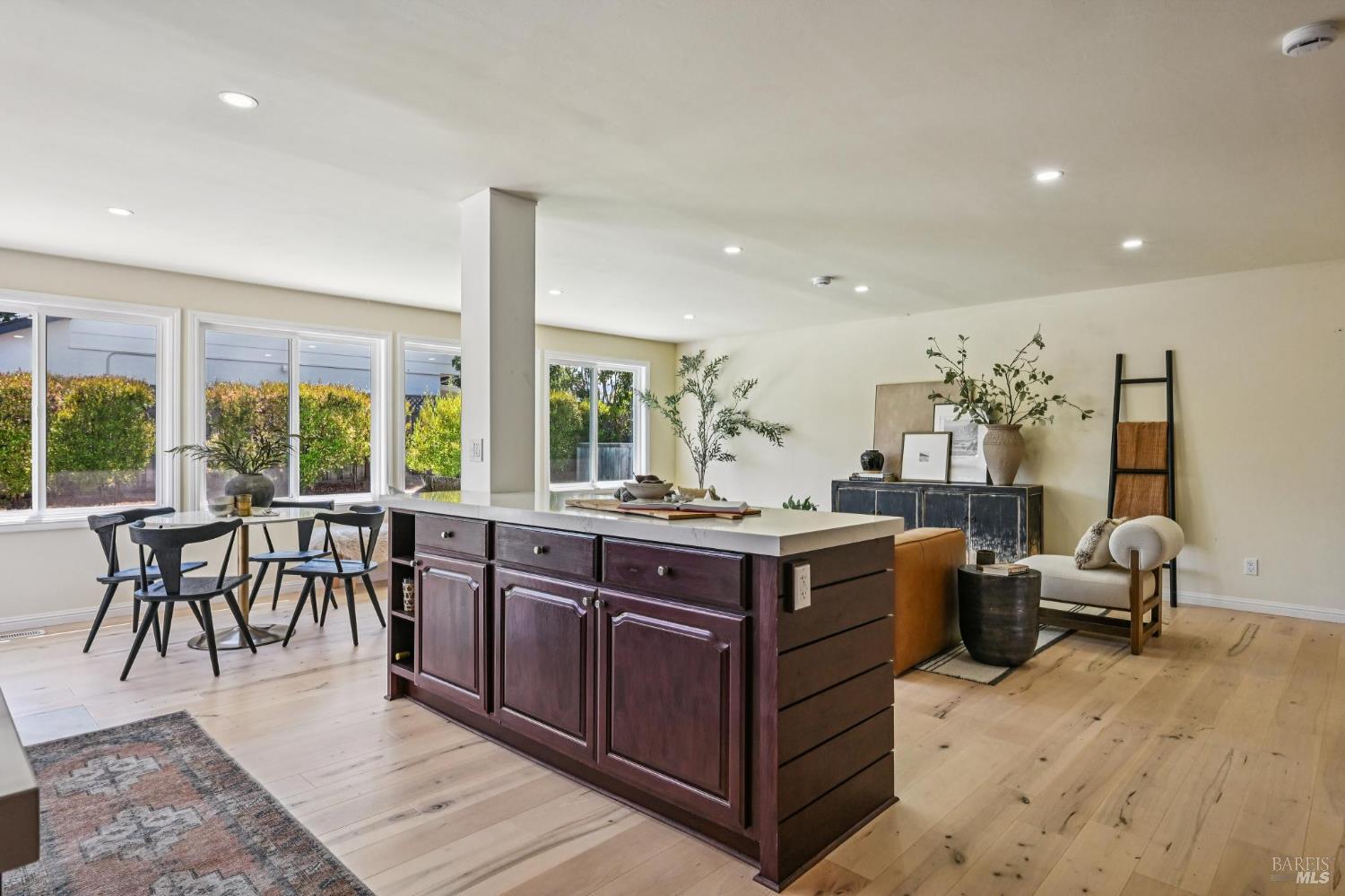 258 San Carlos Way
