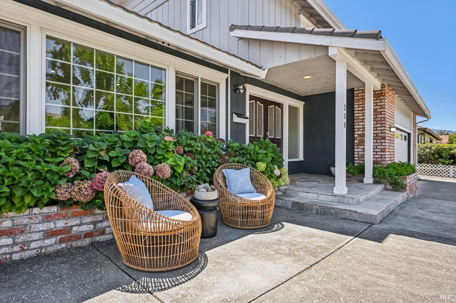 258 San Carlos Way