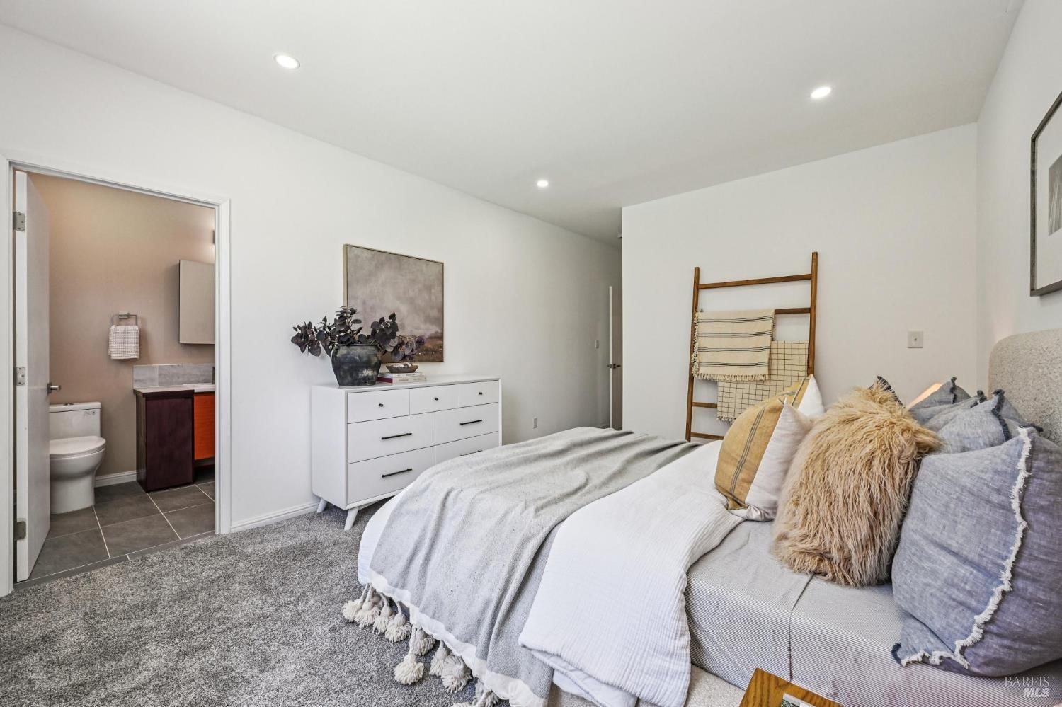 258 San Carlos Way