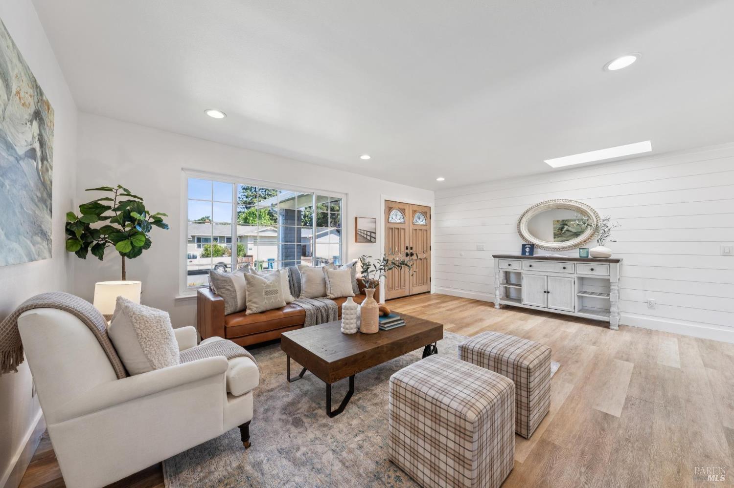 1549 Creekside Drive