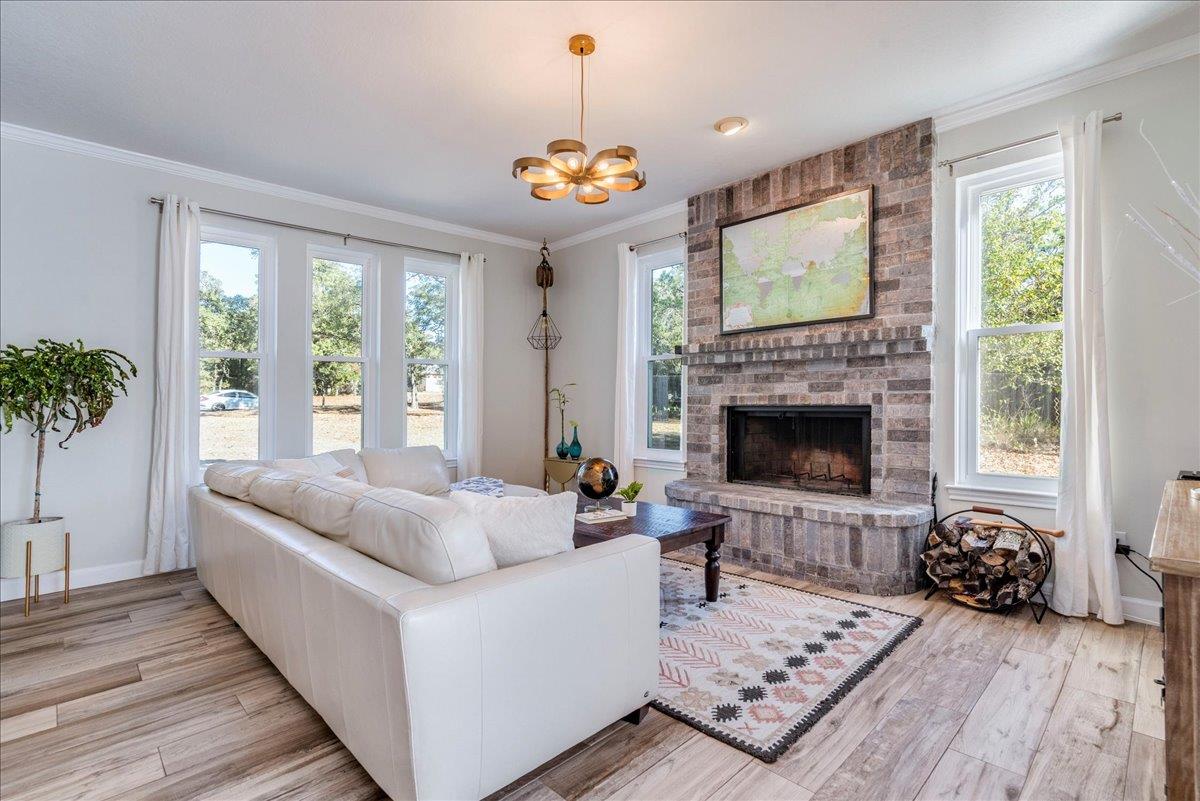 171 N Pin Oak XING, Elgin