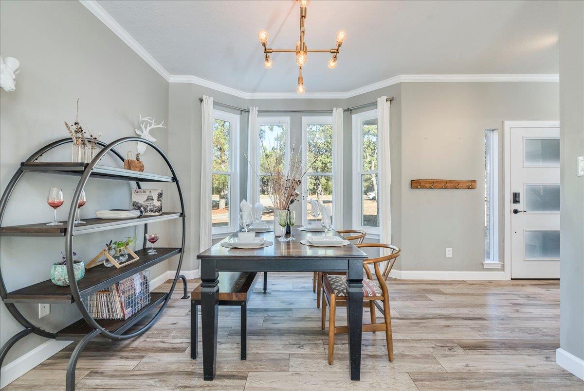 171 N Pin Oak XING, Elgin