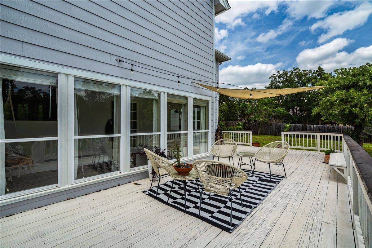 171 N Pin Oak XING, Elgin