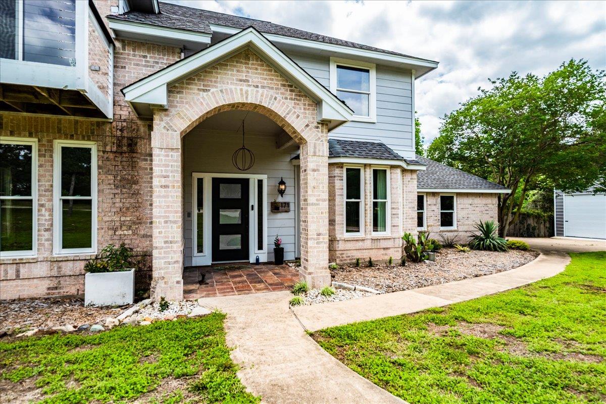 171 N Pin Oak XING, Elgin
