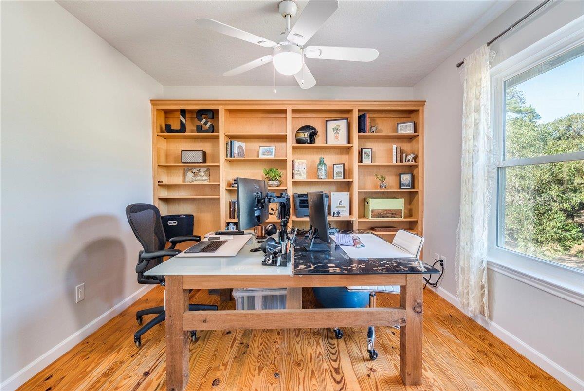 171 N Pin Oak XING, Elgin