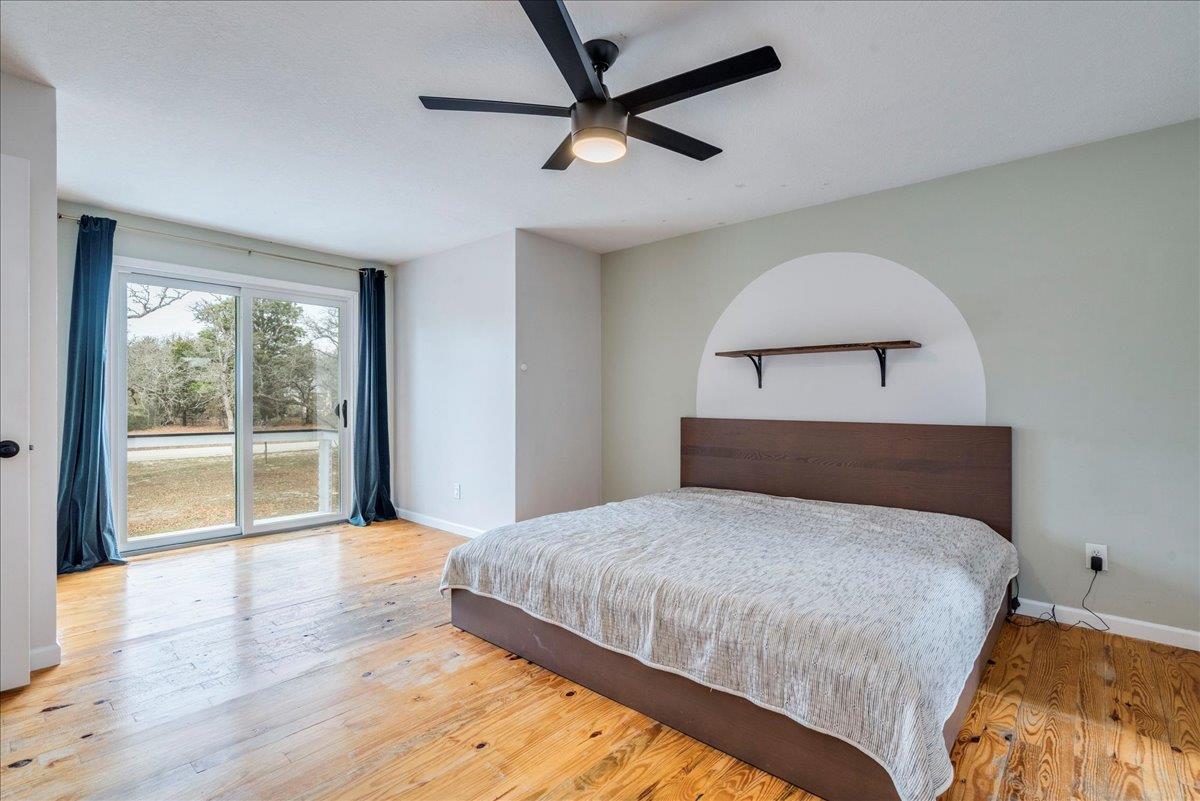 171 N Pin Oak XING, Elgin