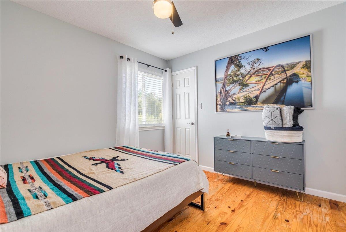 171 N Pin Oak XING, Elgin