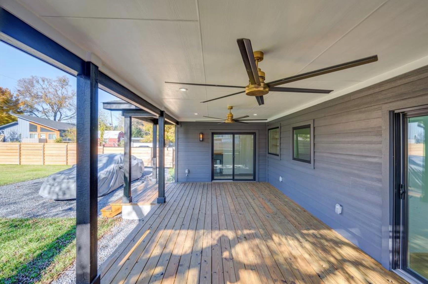 6308 Linda LN
