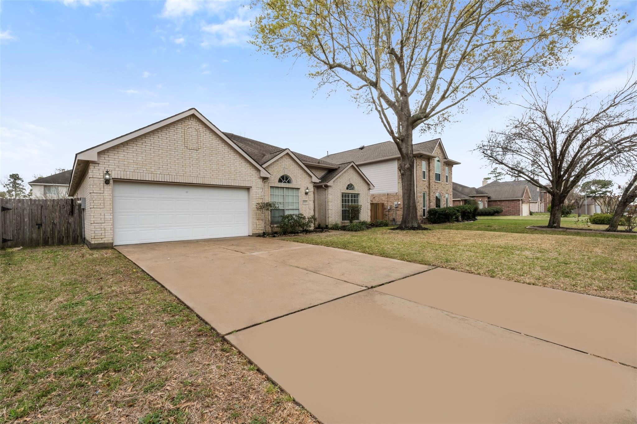 9211 Memorial Hills Drive