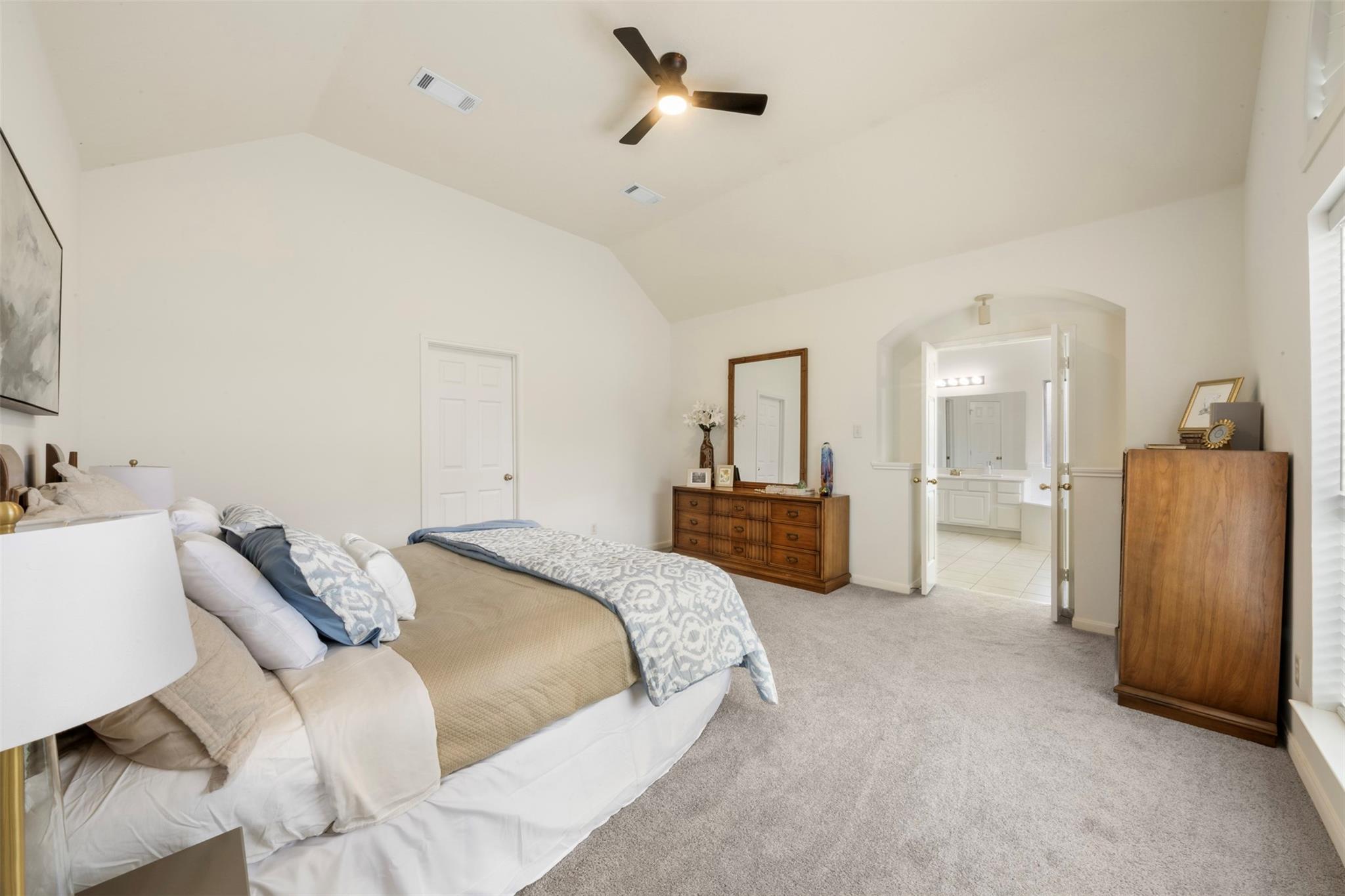 9211 Memorial Hills Drive