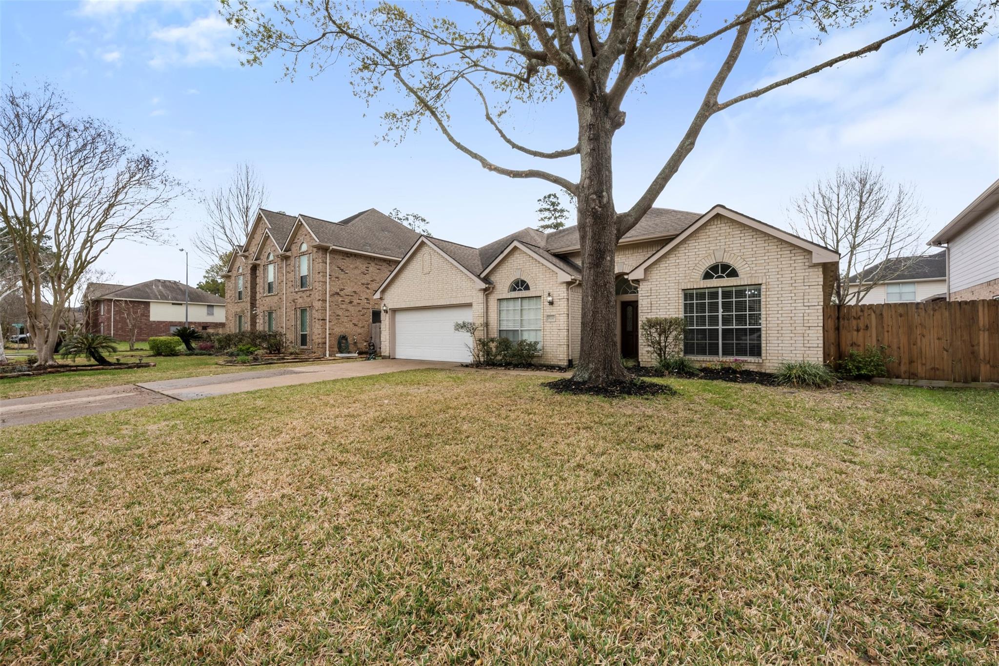 9211 Memorial Hills Drive