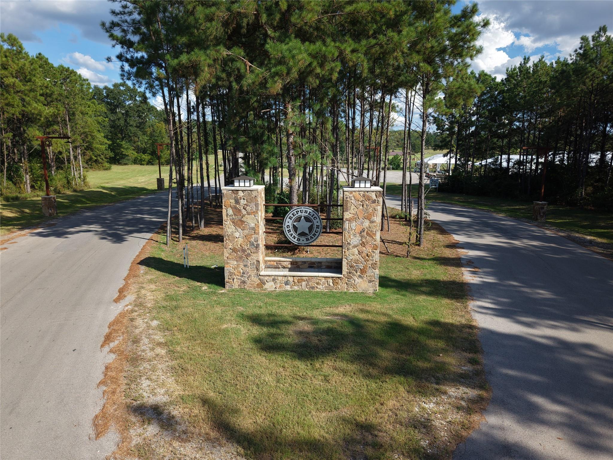 15863 Wood Grove Way