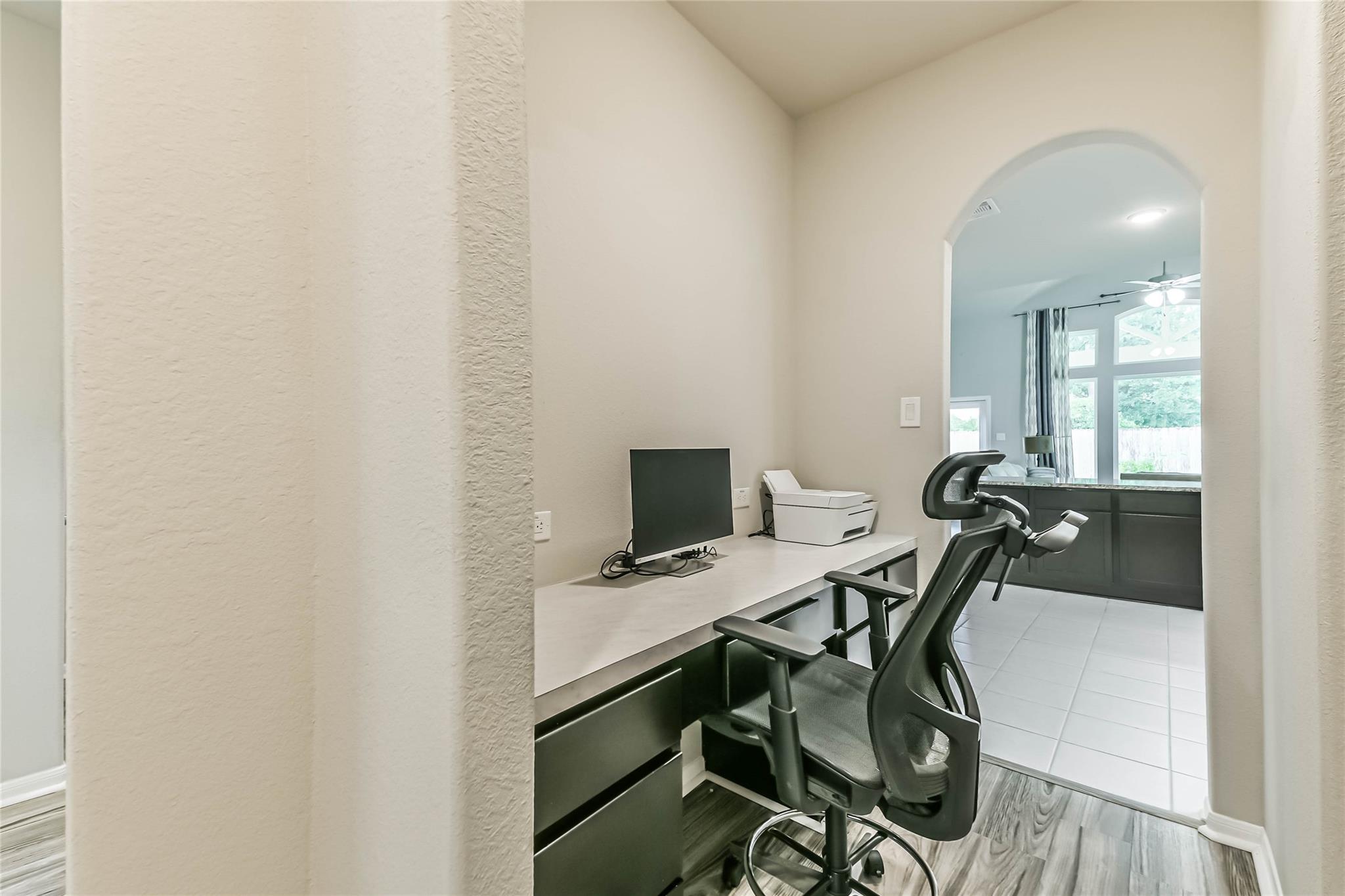 15603 Lakewood Terrace Drive