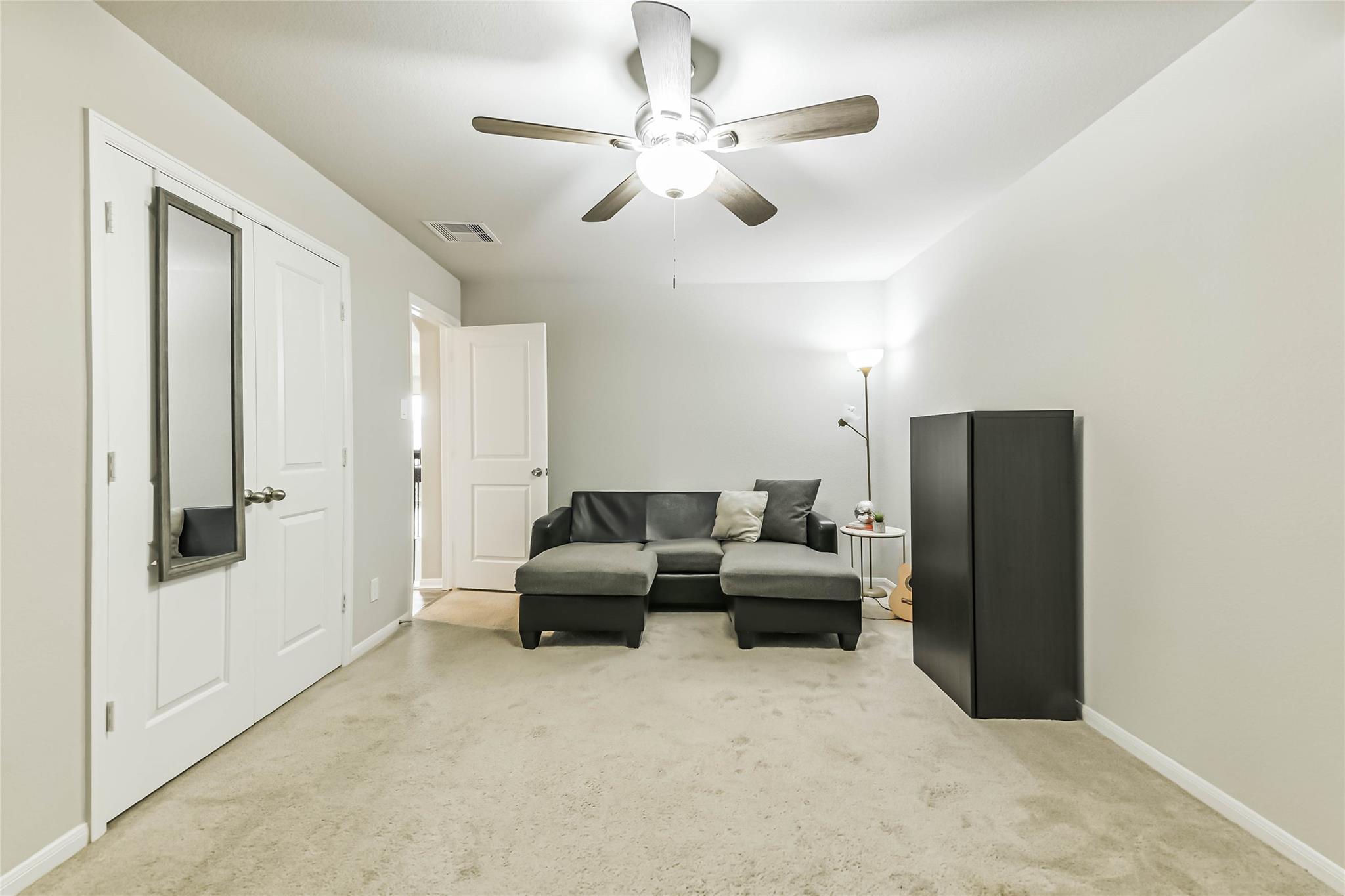 15603 Lakewood Terrace Drive