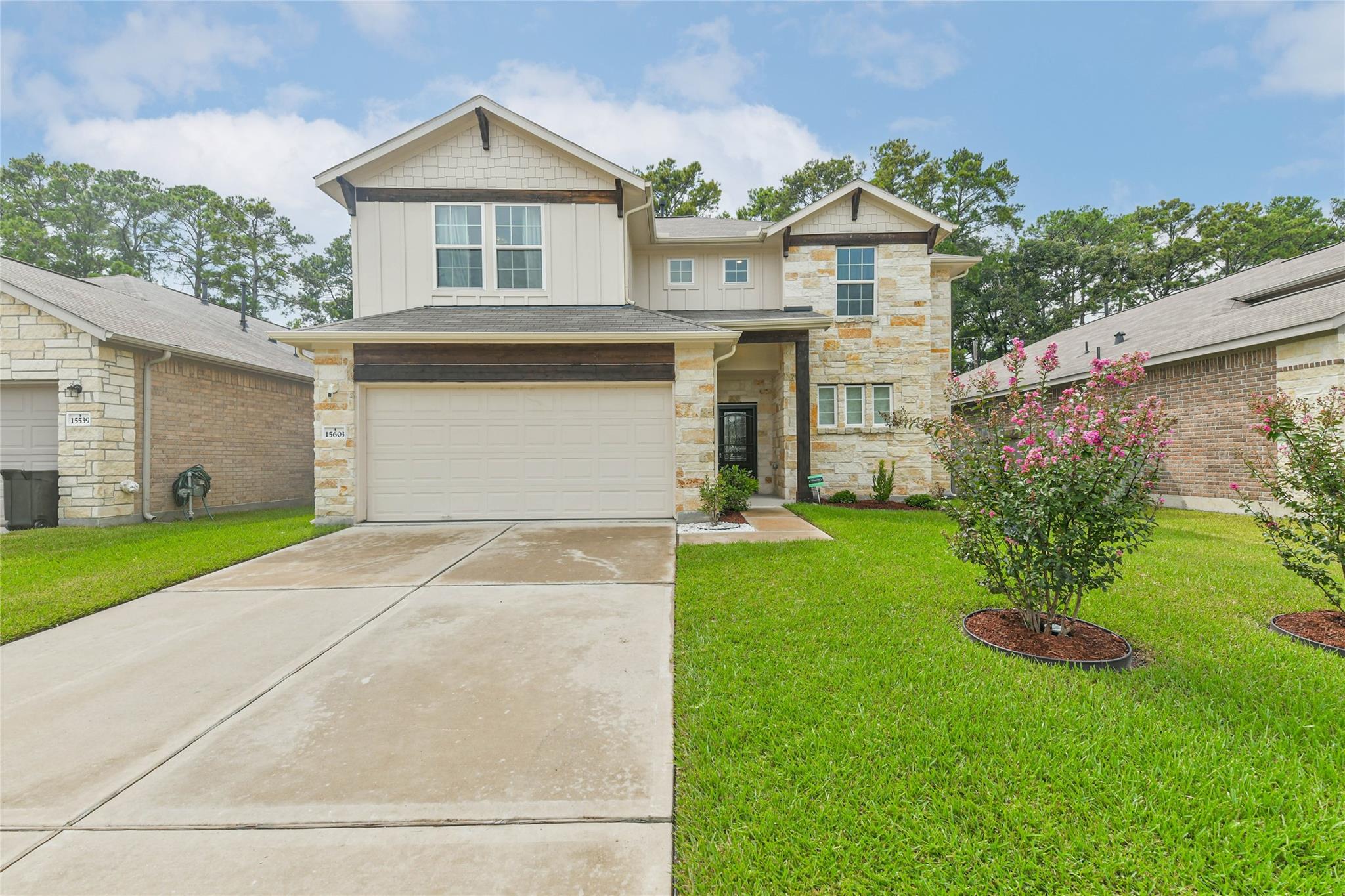 15603 Lakewood Terrace Drive