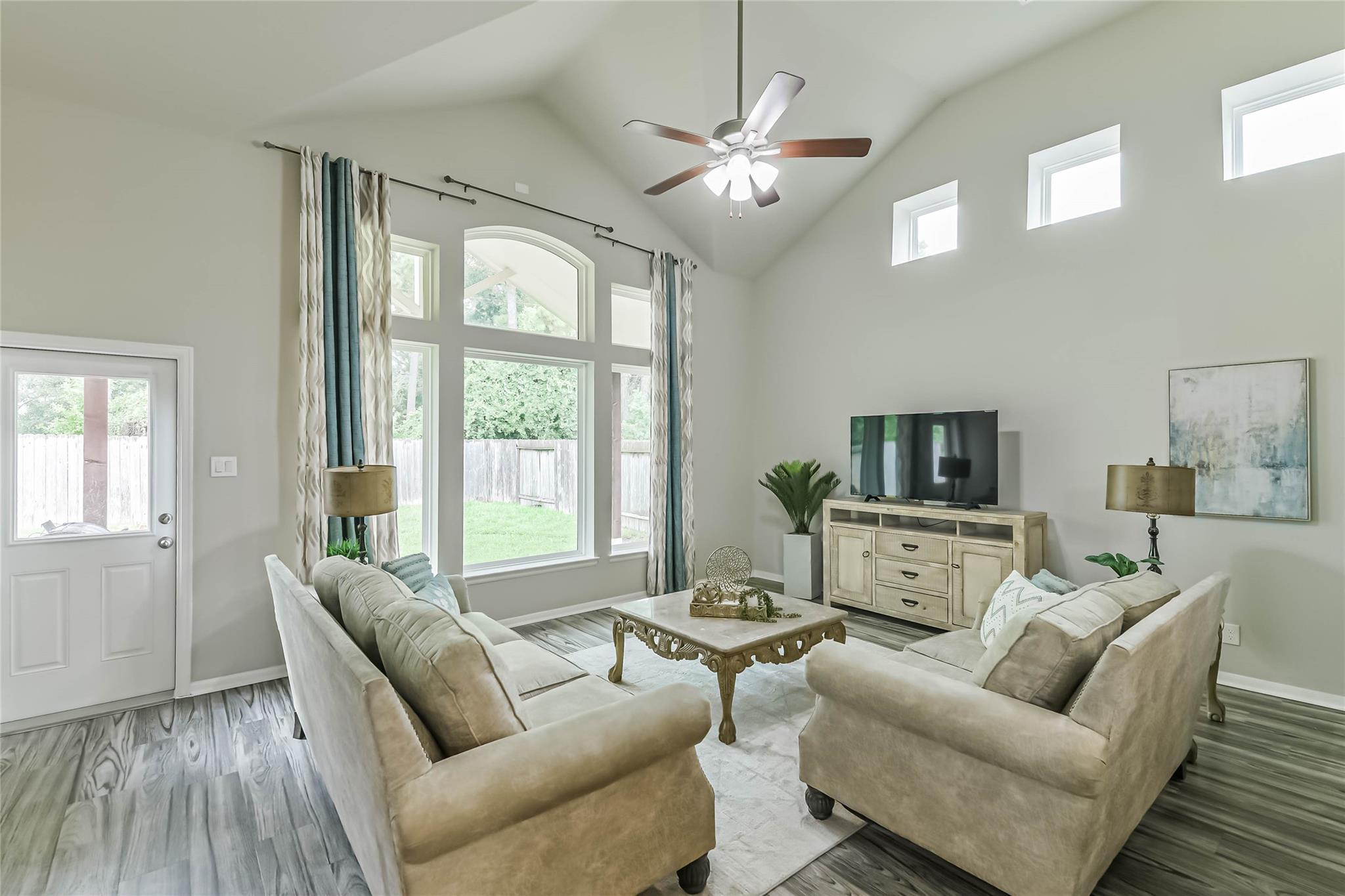 15603 Lakewood Terrace Drive