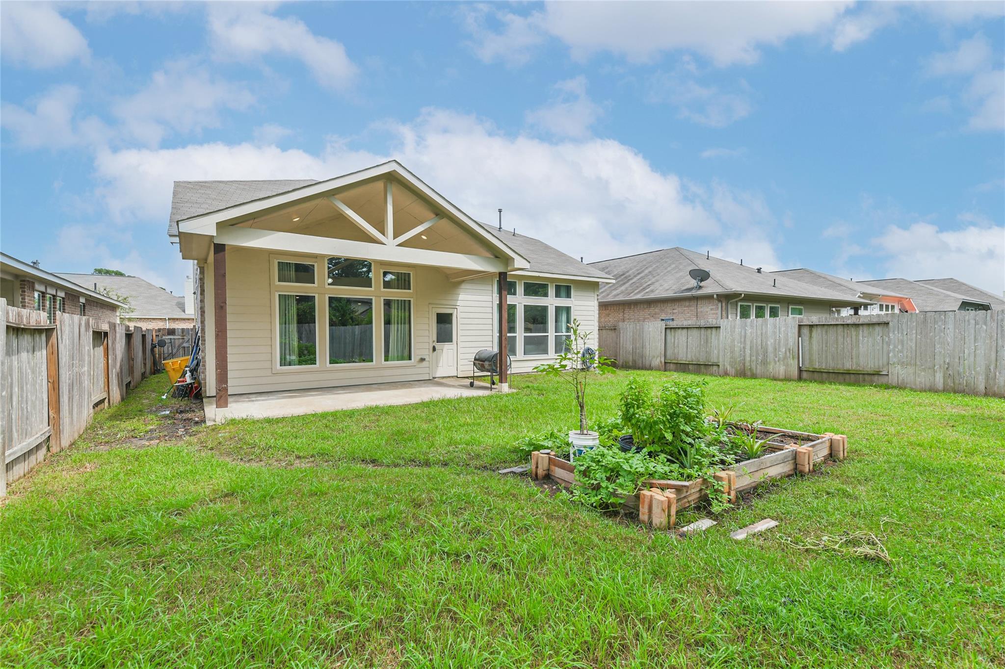 15603 Lakewood Terrace Drive