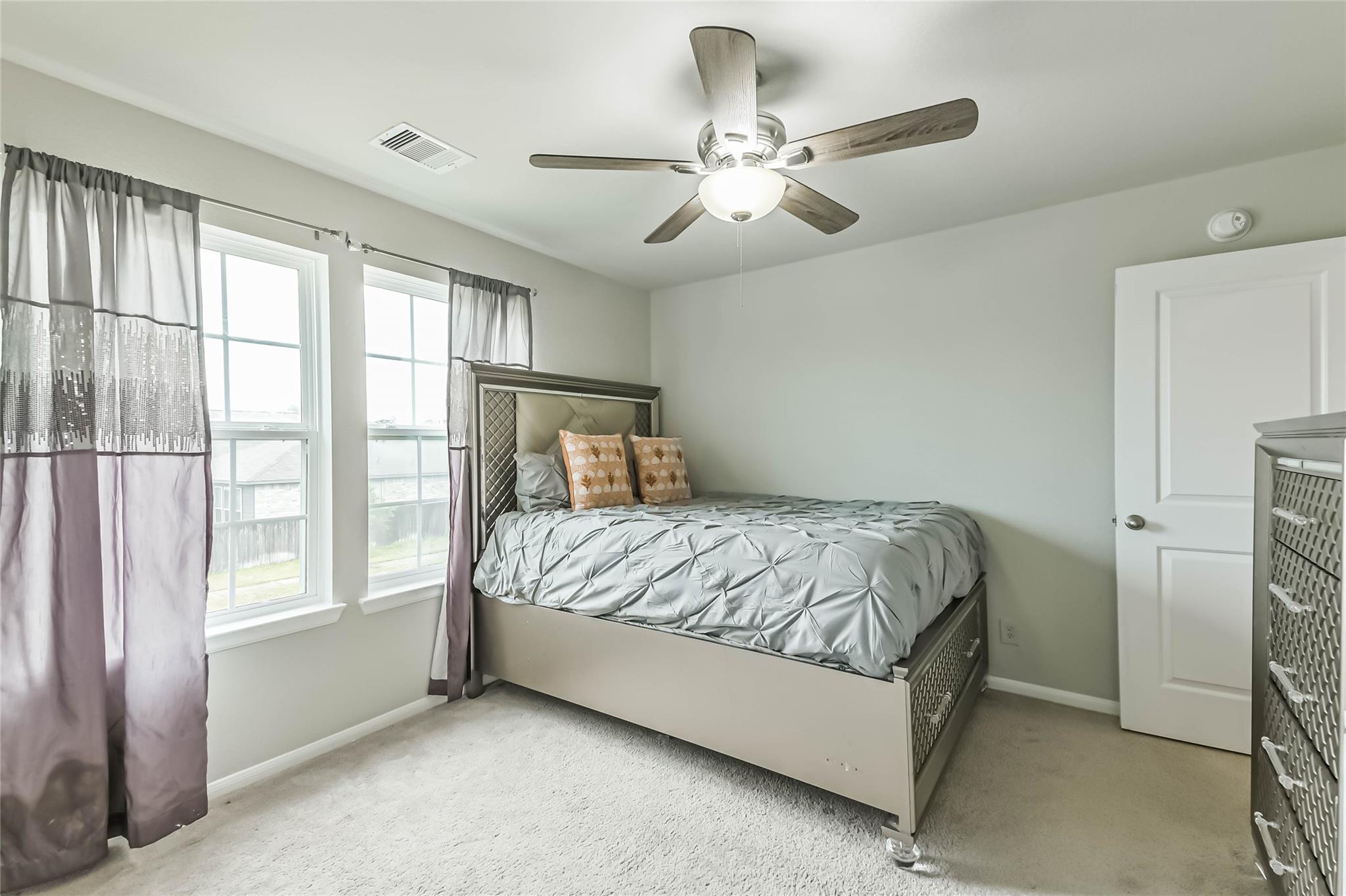 15603 Lakewood Terrace Drive