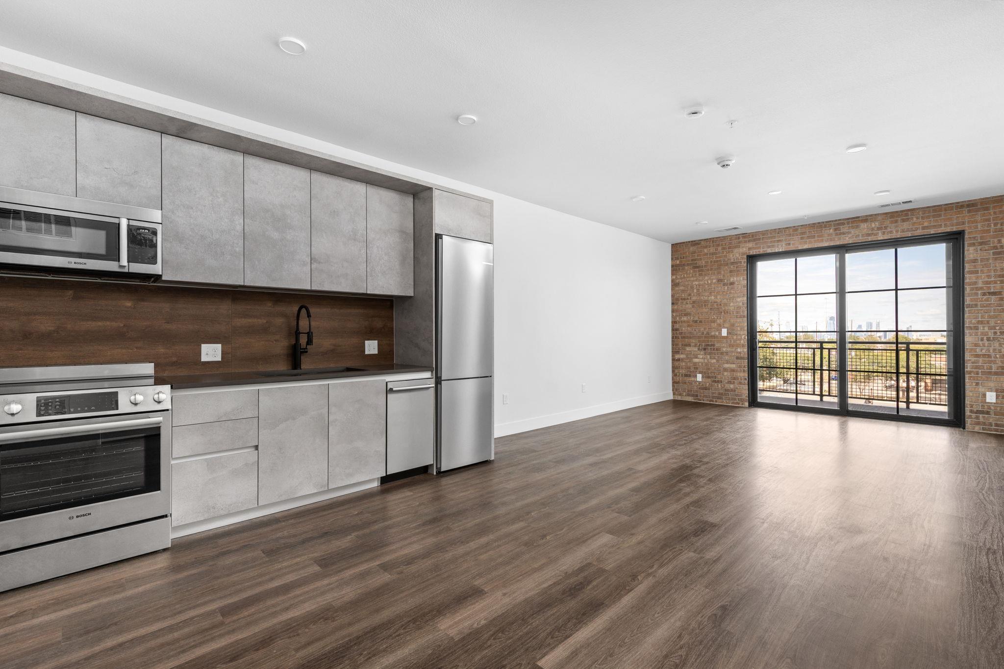 4315 S Congress Ave # 429