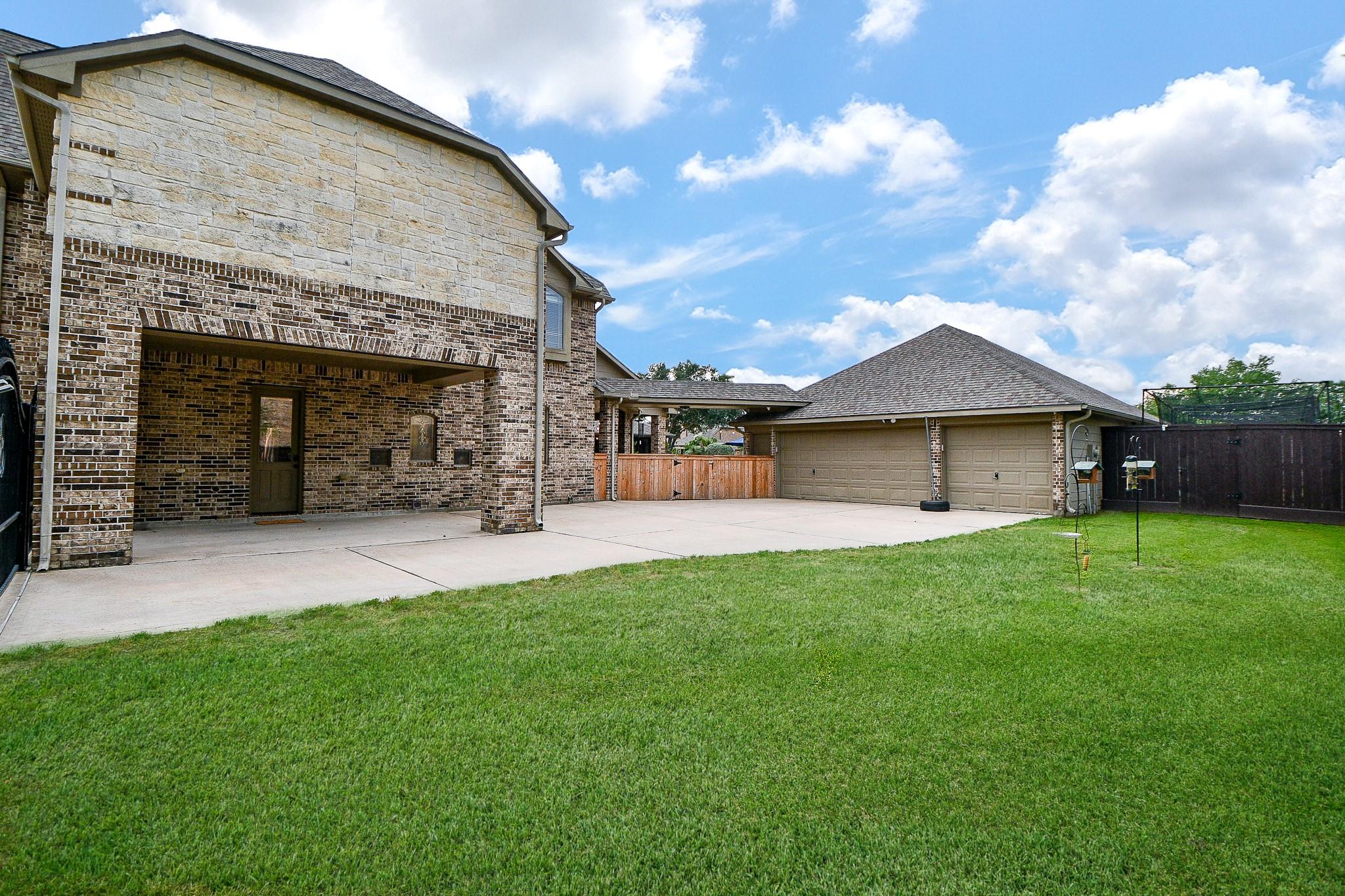 17819 Refuge Lake Drive