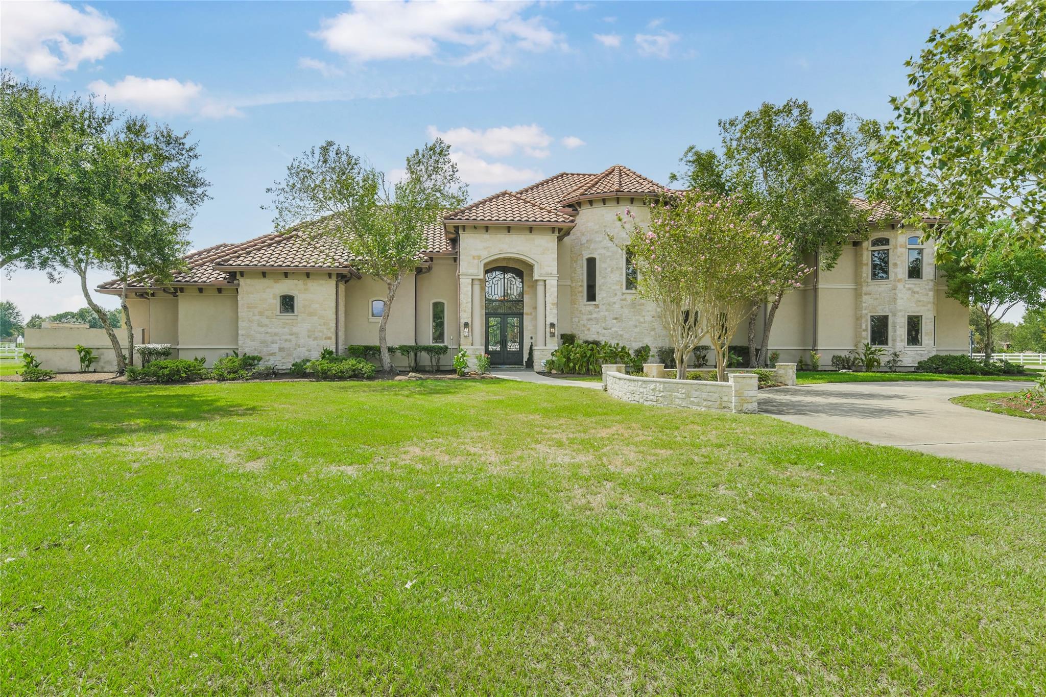 17111 Saddle Ridge Pass