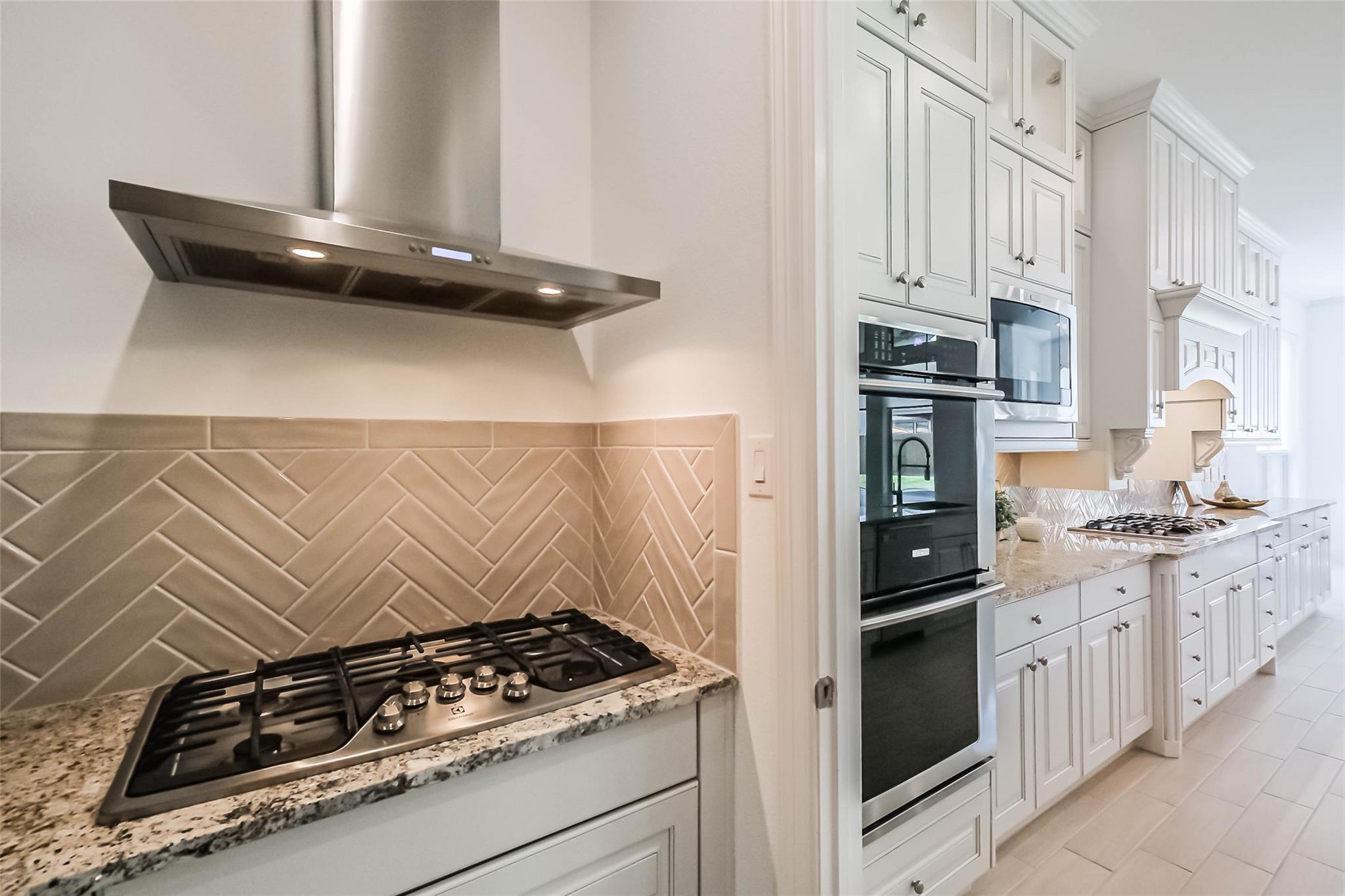 20319 Hillside Grove Lane