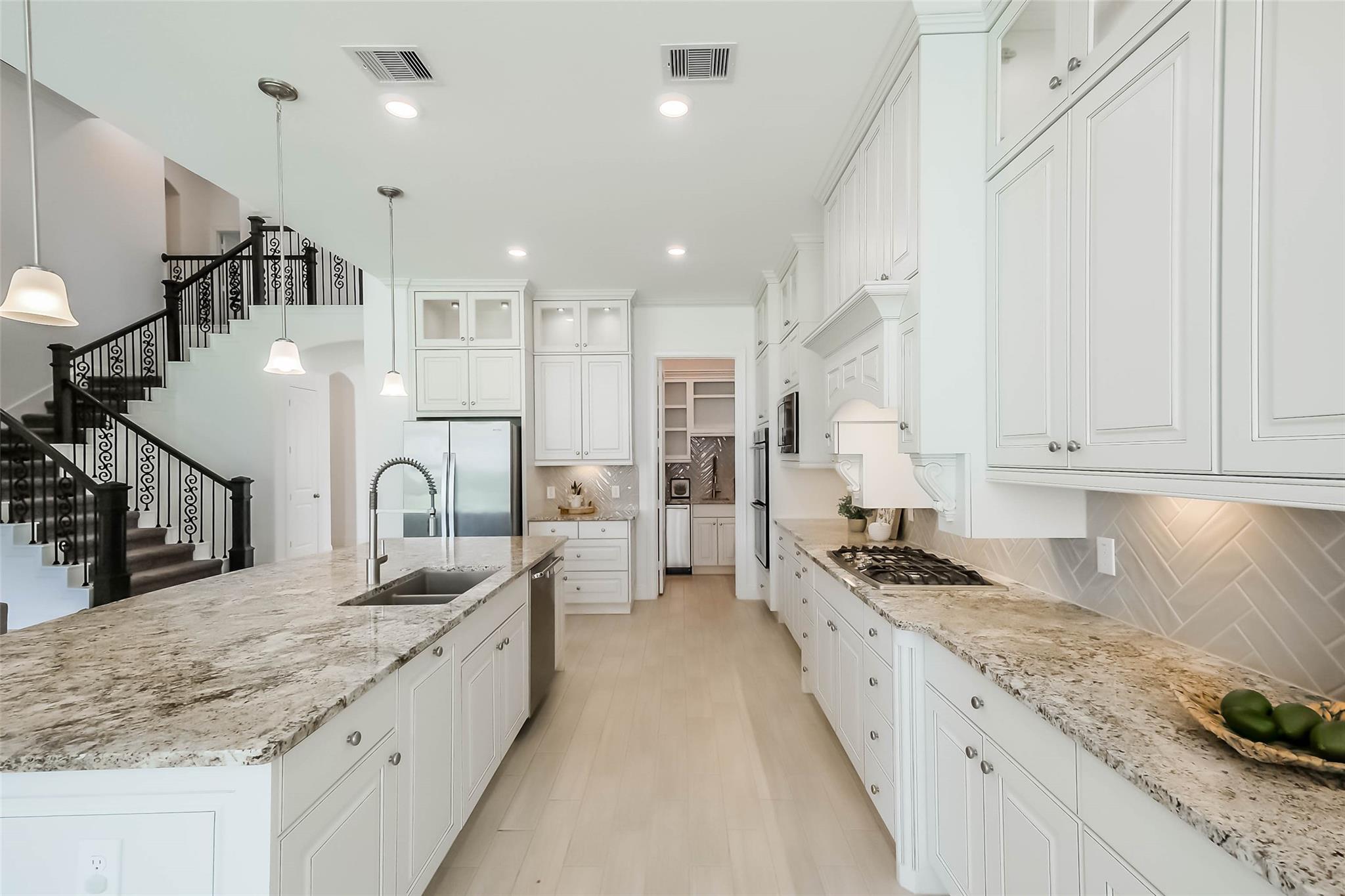 20319 Hillside Grove Lane