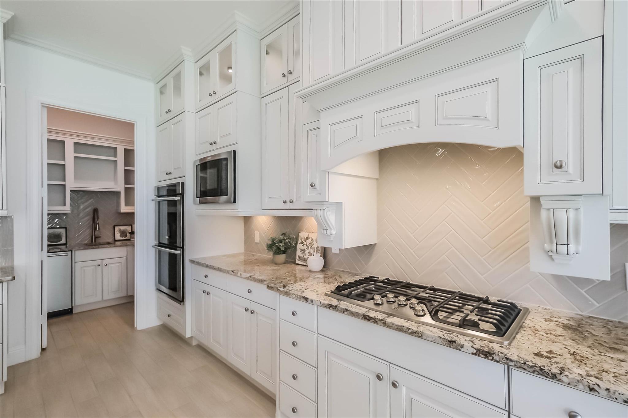 20319 Hillside Grove Lane