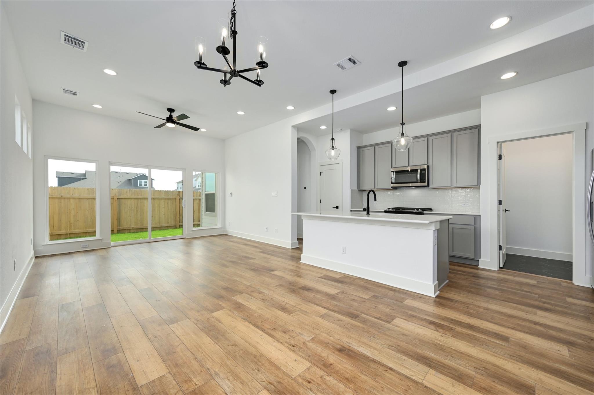 8575 Wellspring LOOP