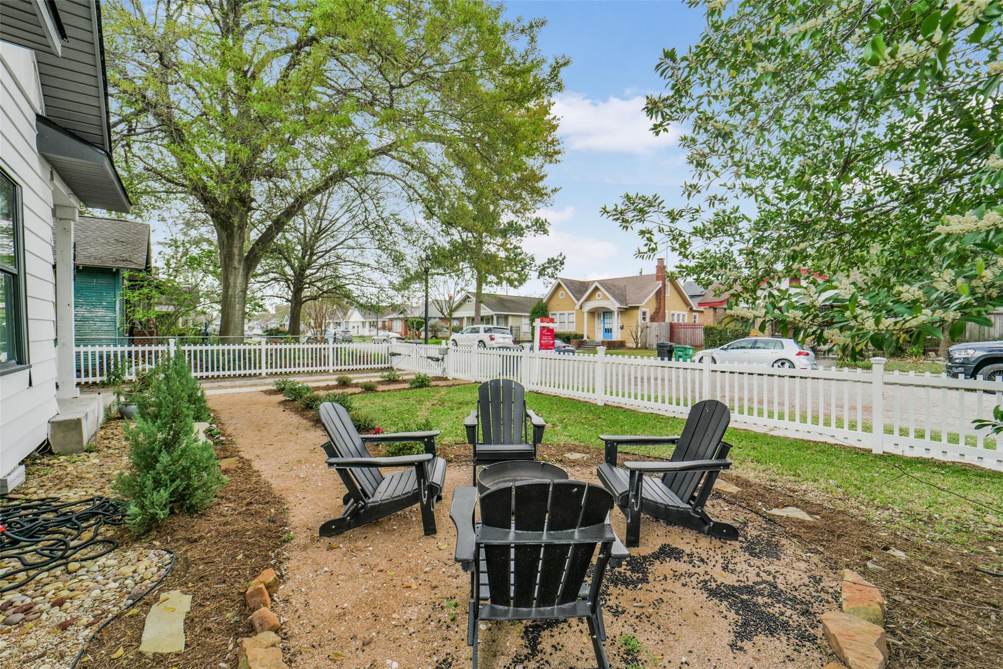 4030 Pineridge Street