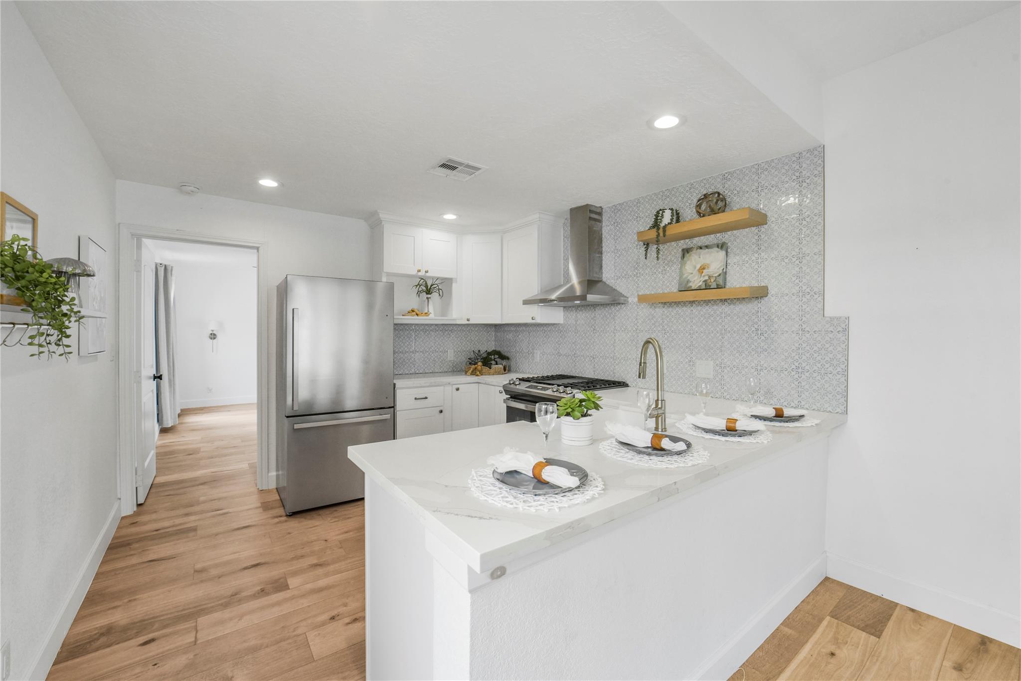 4030 Pineridge Street