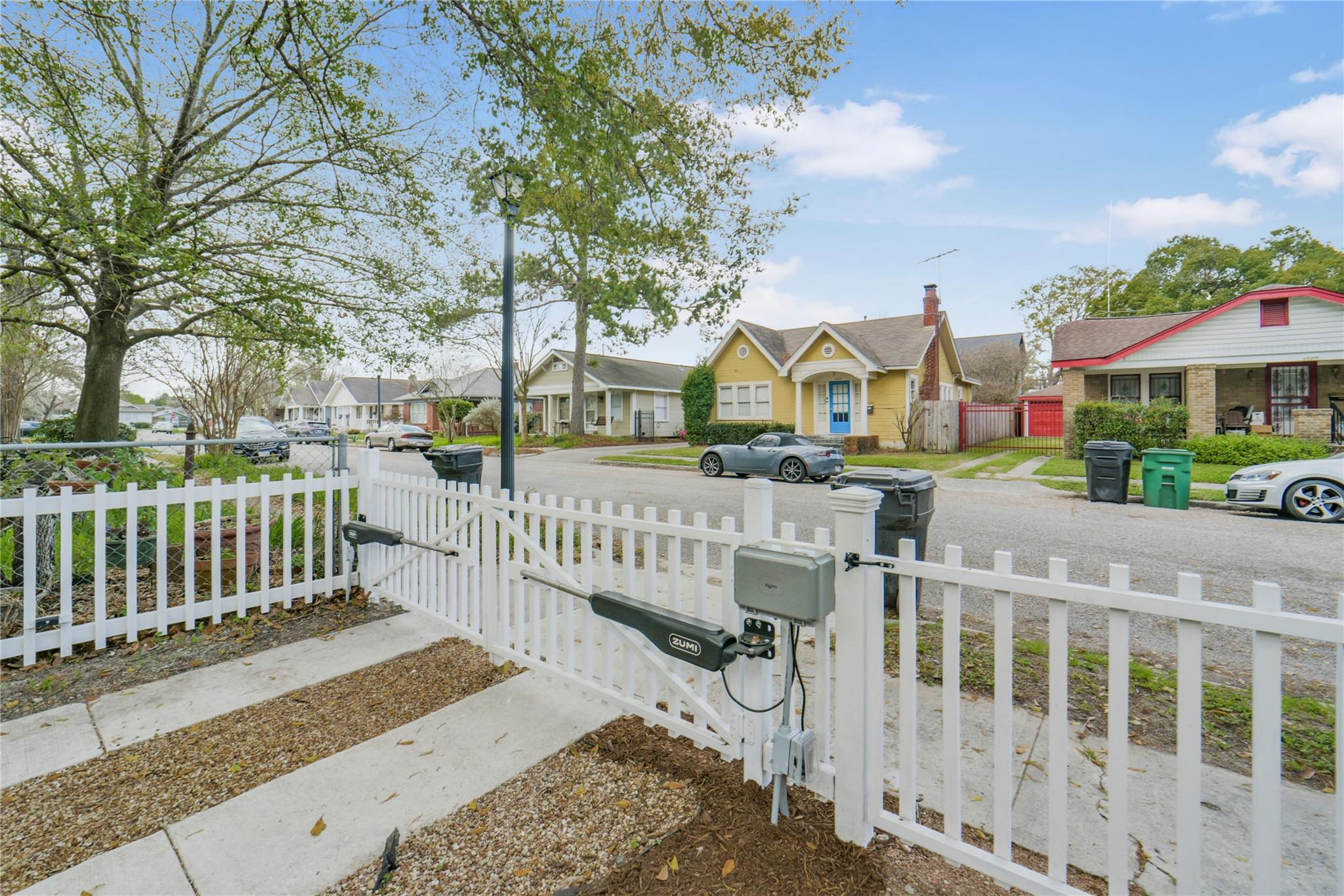 4030 Pineridge Street