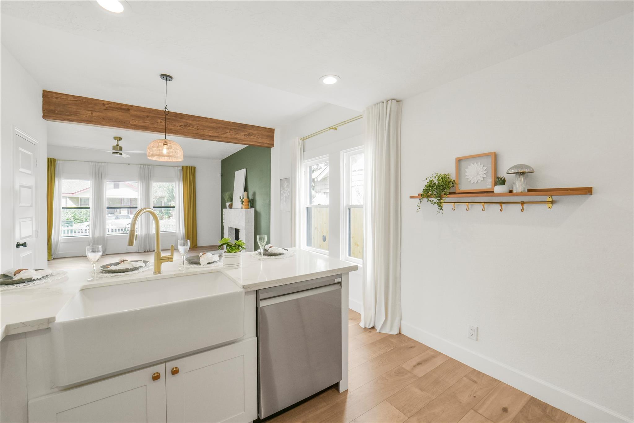 4030 Pineridge Street