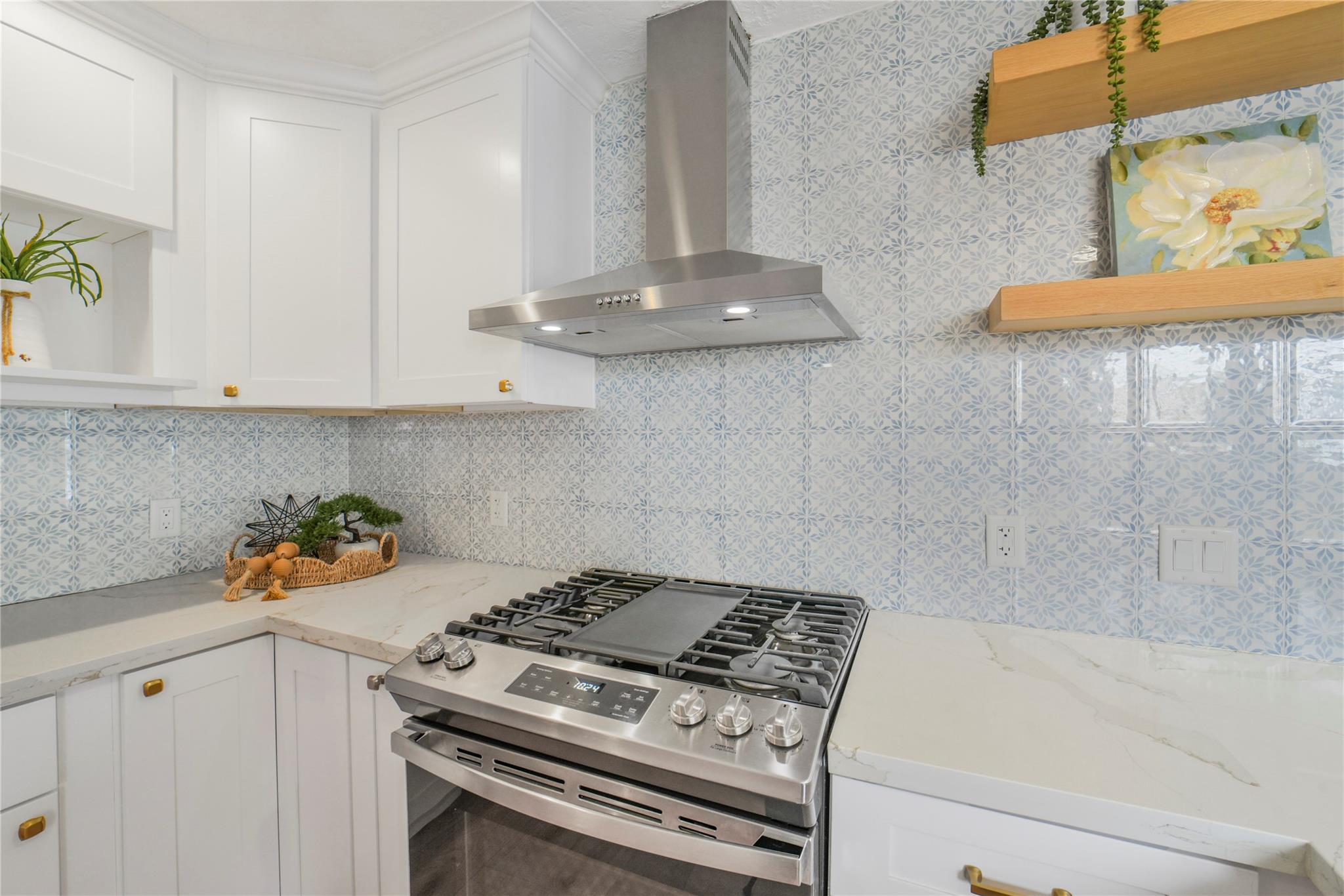 4030 Pineridge Street