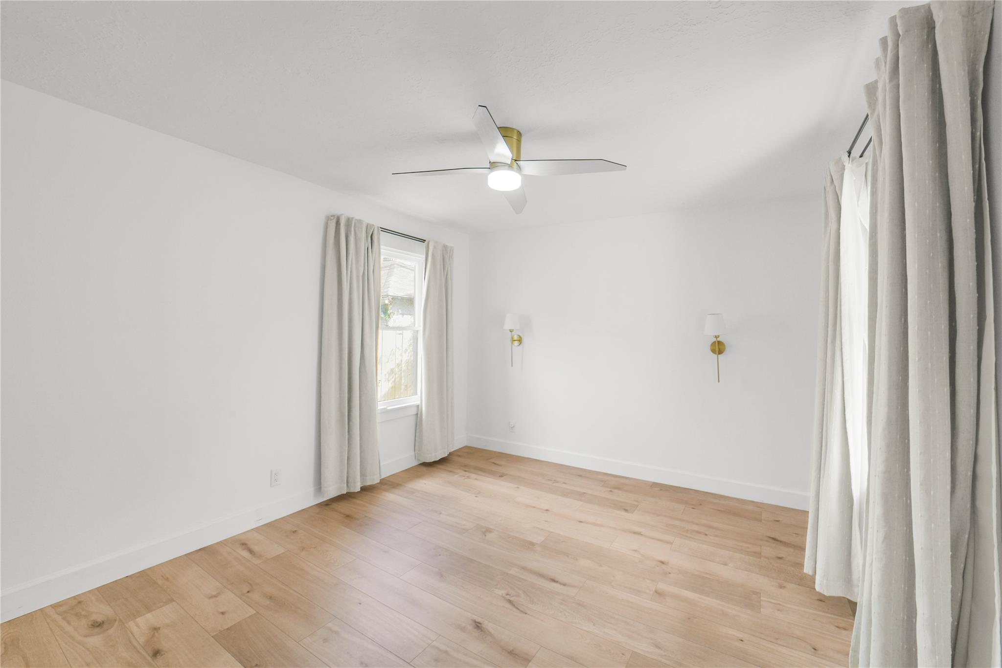 4030 Pineridge Street