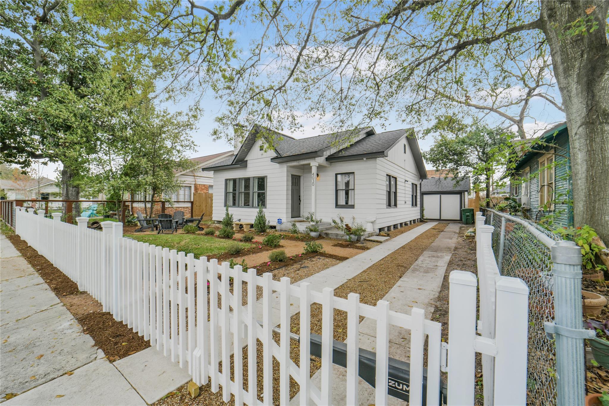 4030 Pineridge Street