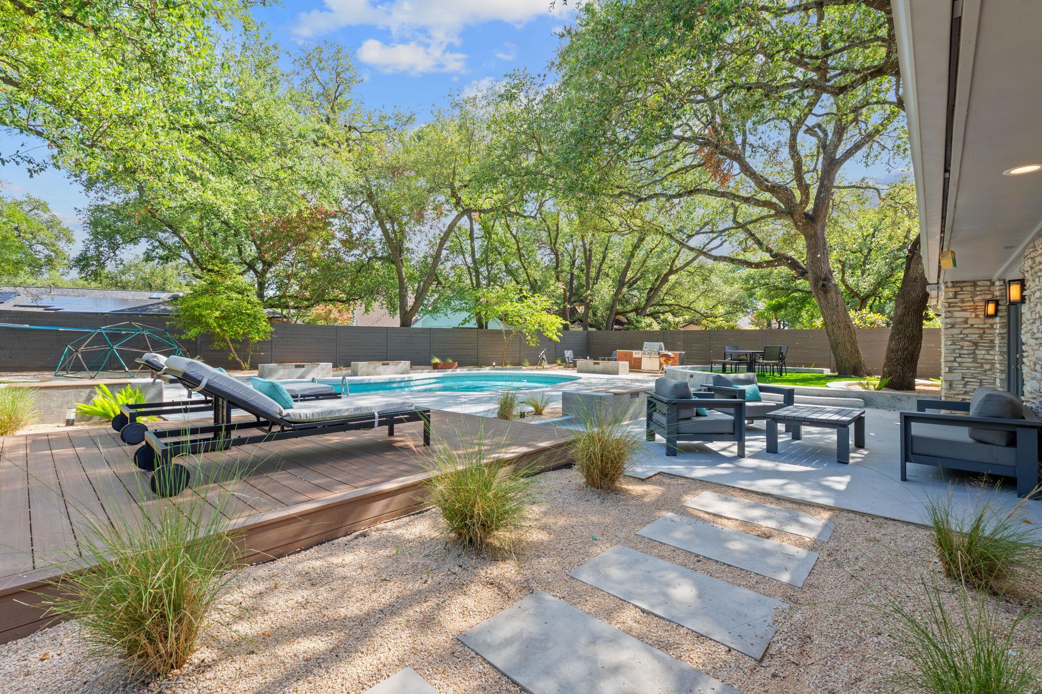 4405 Greystone DR