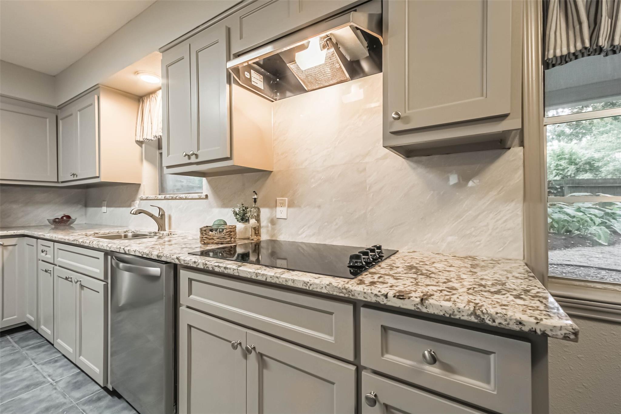 12523 Campsite Trail