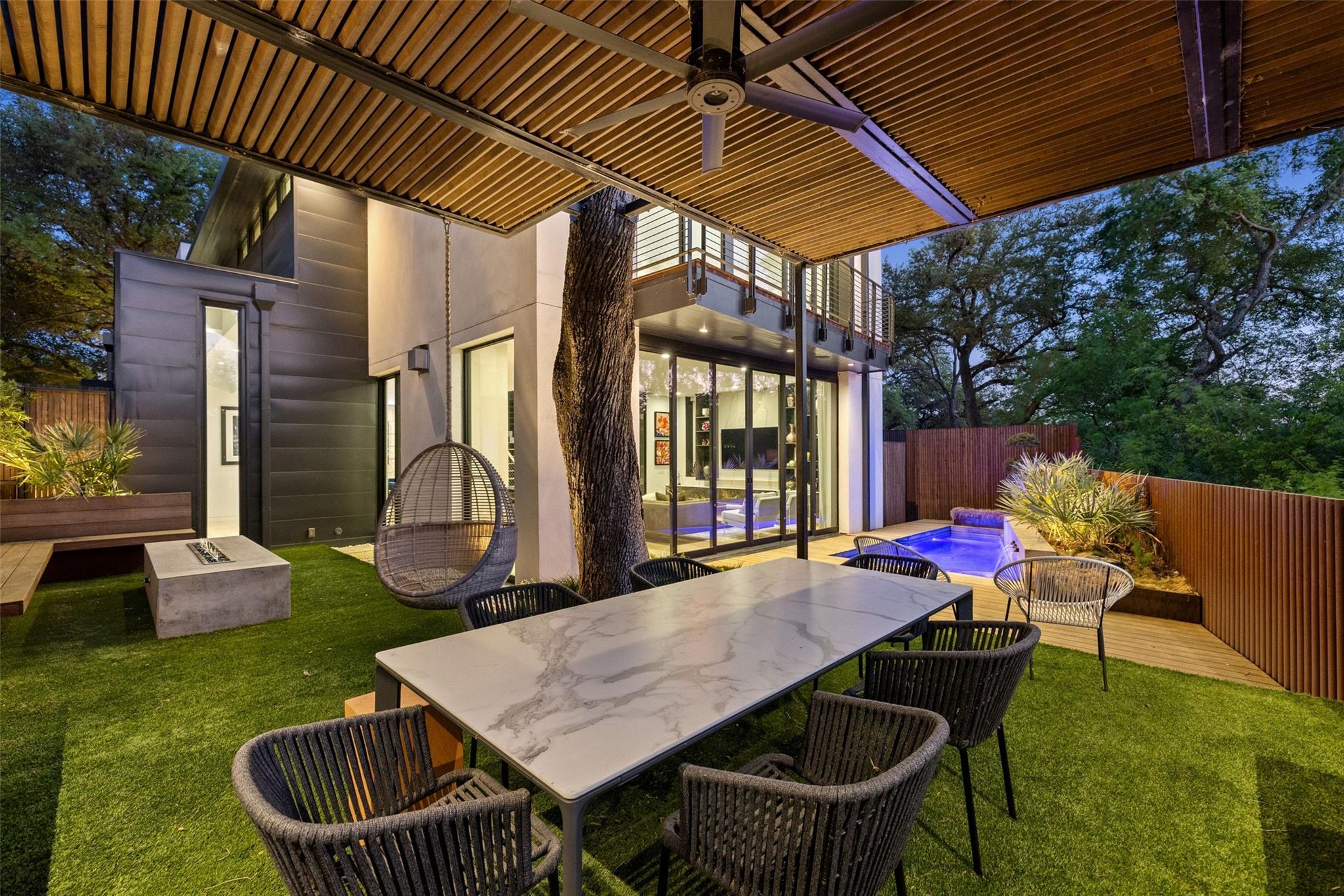2108 Matthews DR
