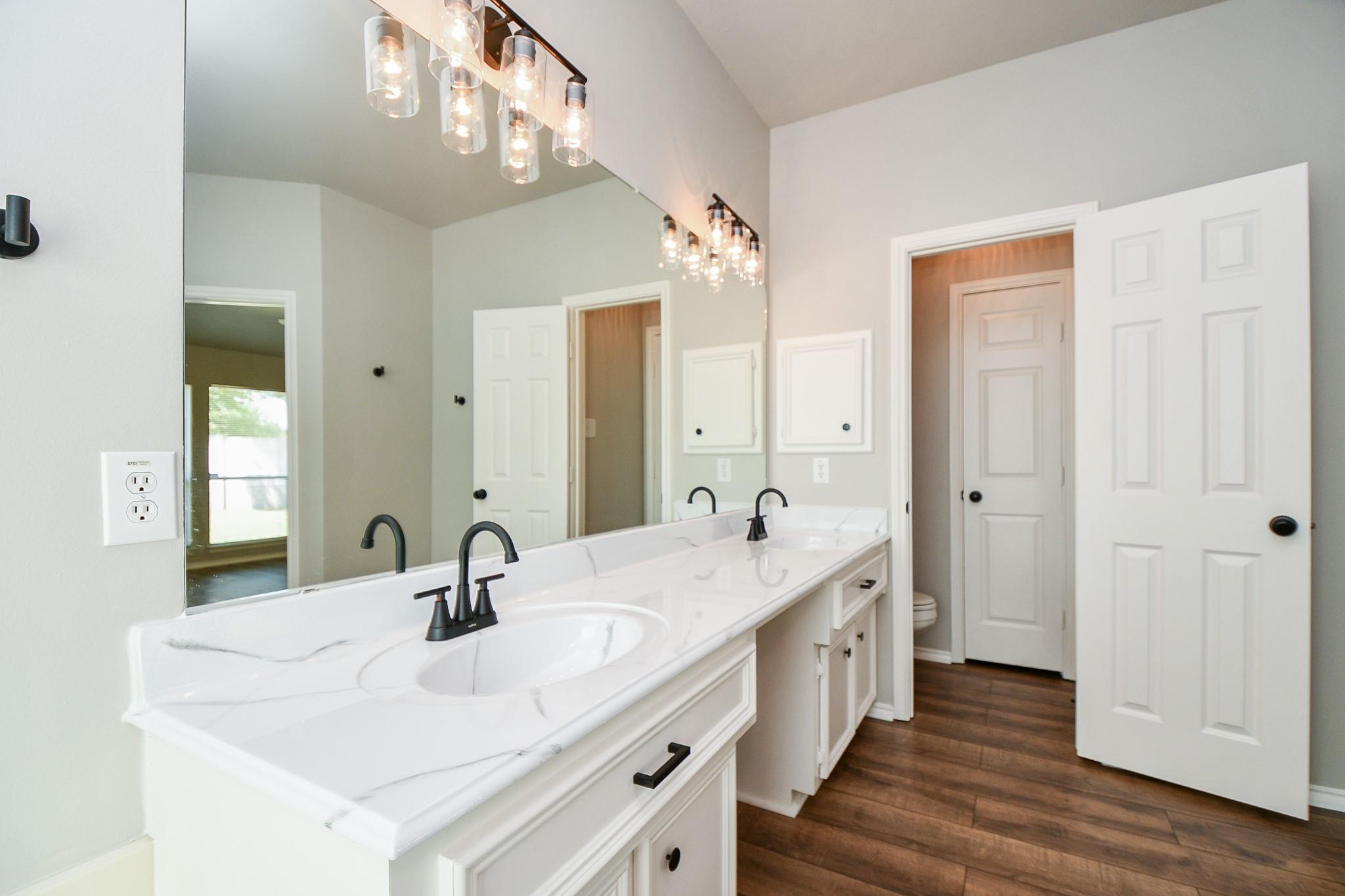 15359 Ochre Leaf Trail