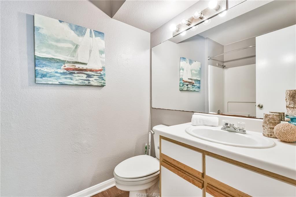 529 Southwest Parkway Parkway # 203
