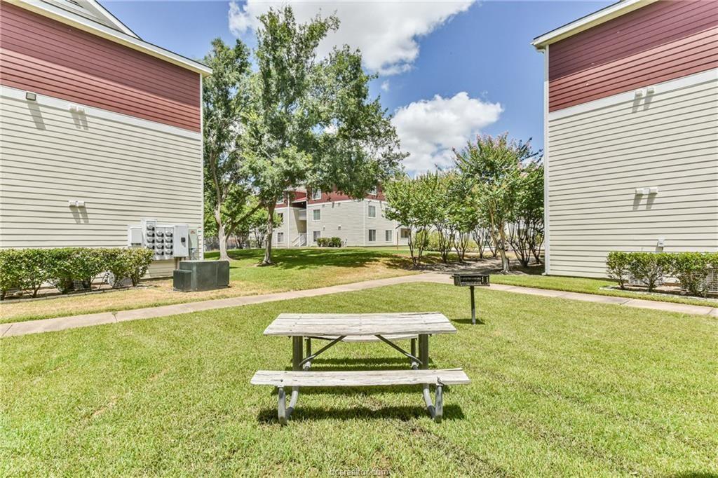529 Southwest Parkway Parkway # 203