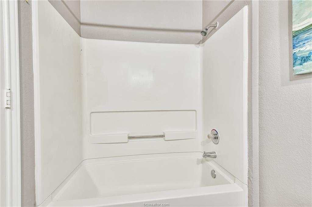 529 Southwest Parkway Parkway # 203
