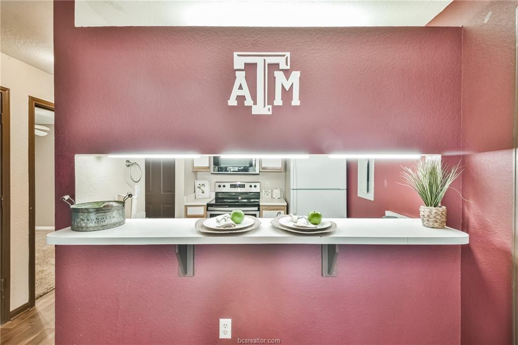 529 Southwest Parkway Parkway # 203