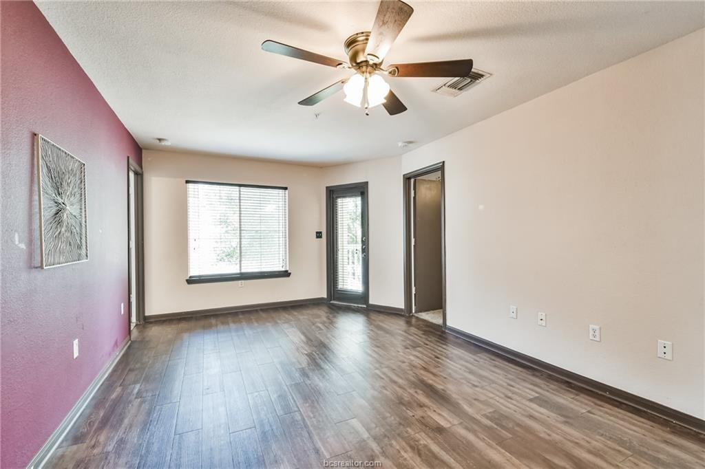 529 Southwest Parkway Parkway # 203