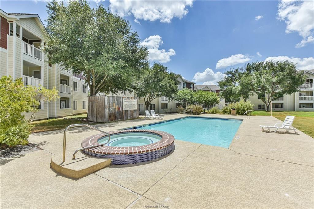 529 Southwest Parkway Parkway # 203