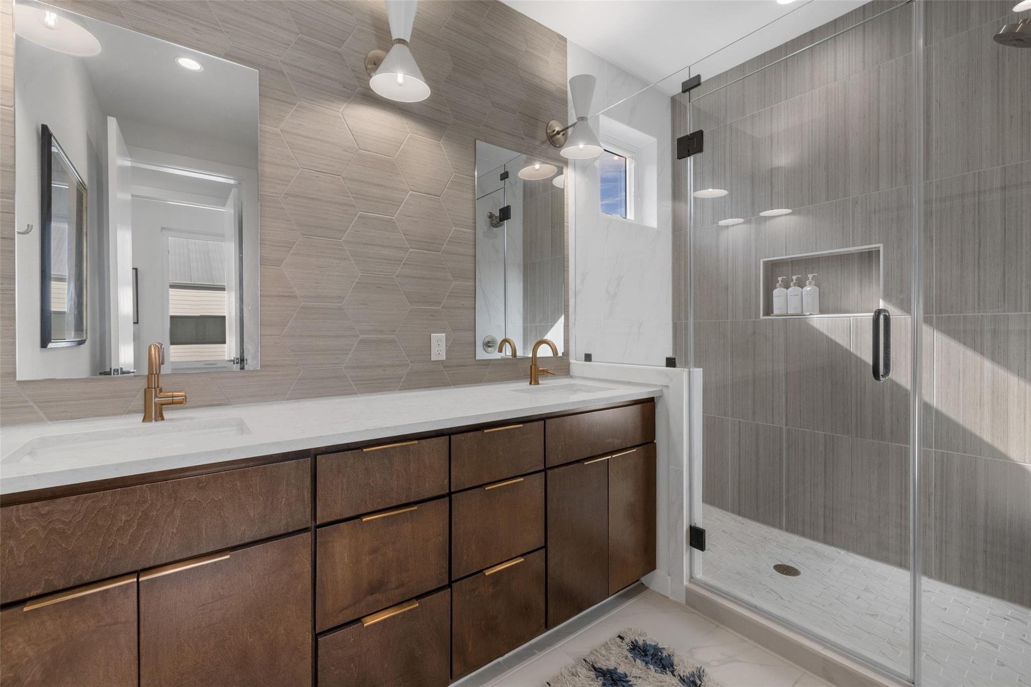 900 S 2nd ST # 22