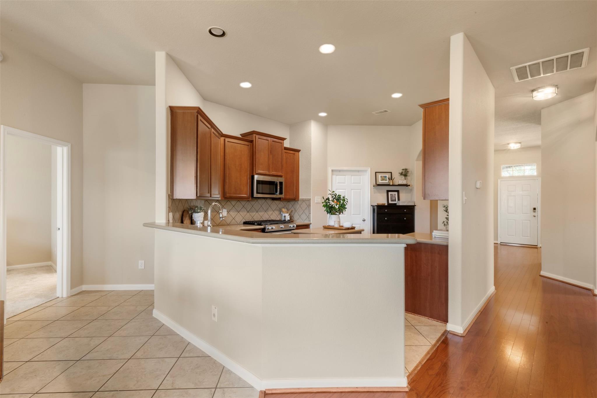 15330 Lady Shery Lane